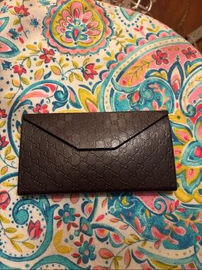 Gucci Brown eye glass case